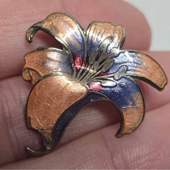 Vintage Cloisonne Enamel Purple Peach Lily Flower Boho Earrings - Picture 4 of 8